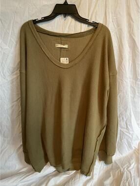 NWT-Free People Gothic Olive Cross Dye -M